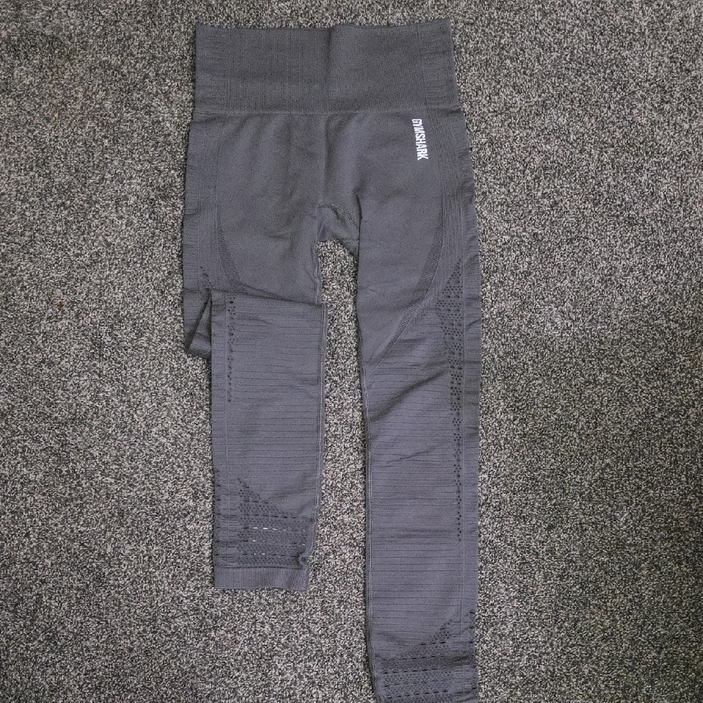 GYMSHARK Gray Leggings